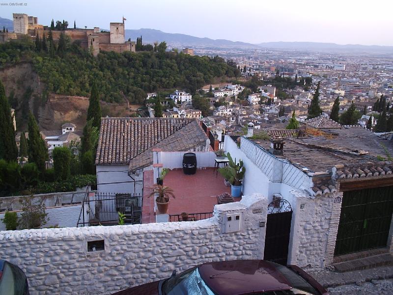 Foto: Granada-Vyhled na Alhambru