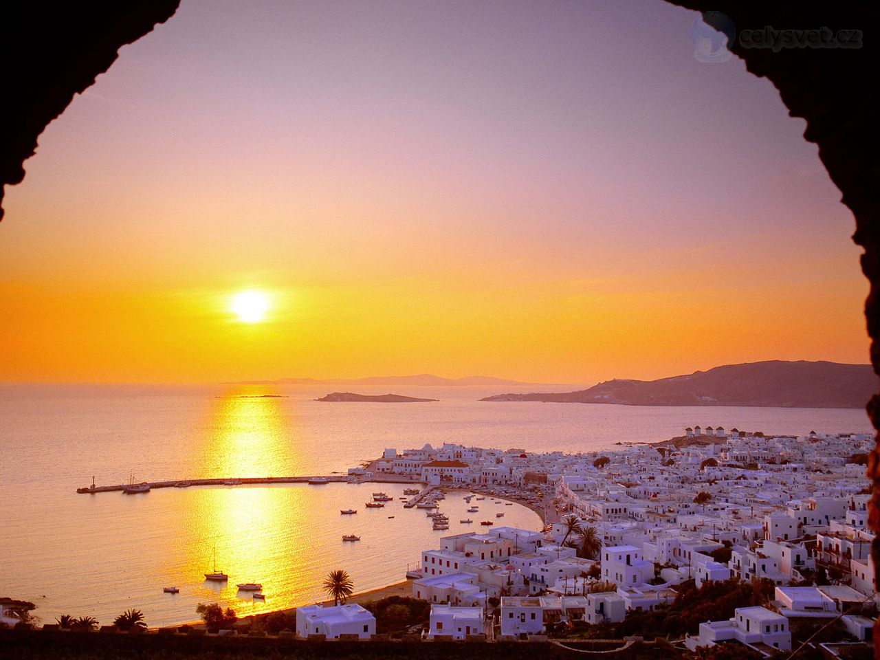 Foto: The Cyclades Islands At Sundown, Greece